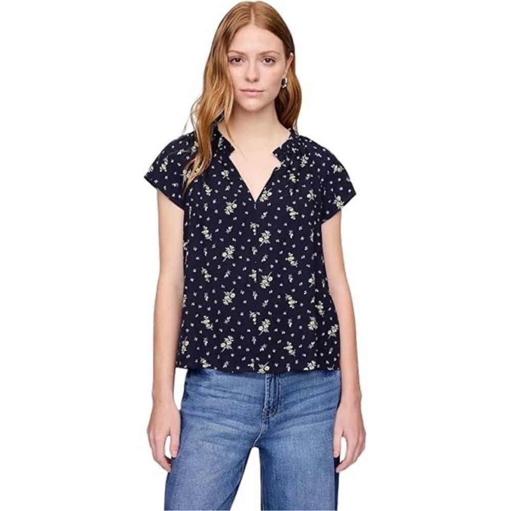NWT GAP Women's Splitneck Top in Navy Blue Floral Size Small